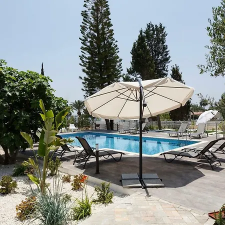 Coral Bay Sea Breeze - Rooftop Apt, Pool & Sea Views, Sleeps 8 *