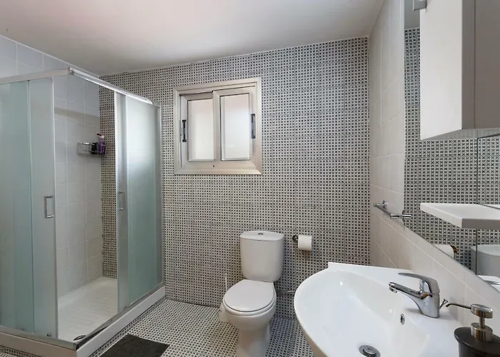 Coral Bay Sea Breeze - 3 Bedroom * Πέγεια